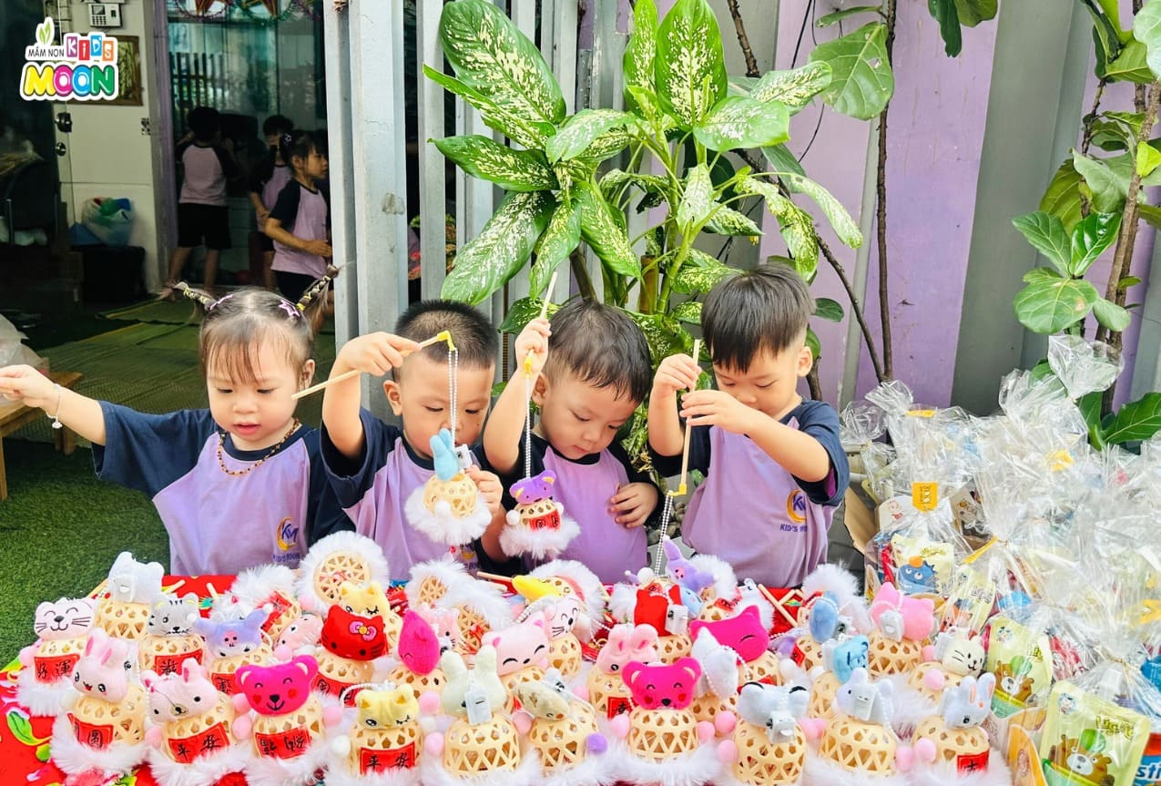 TRUNG THU YÊU THƯƠNG - Mầm Non Kid's Moon