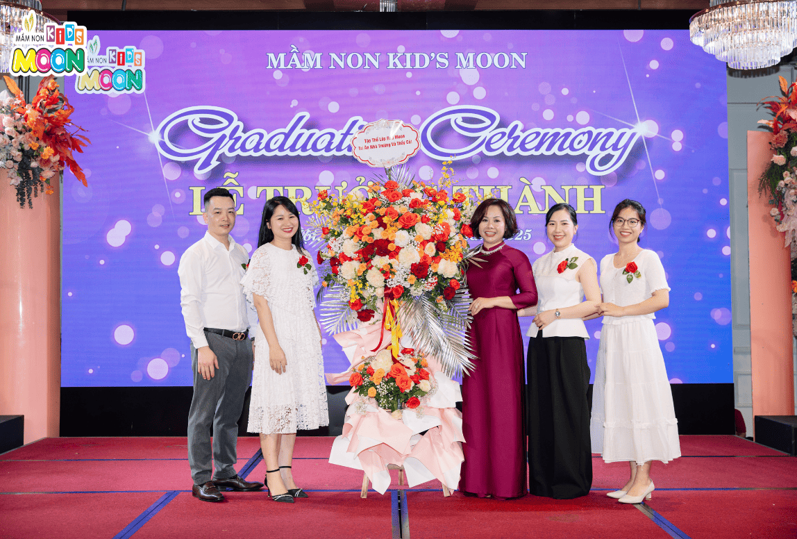 CÙNG KID’S MOON - CON TRƯỞNG THÀNH TRONG VÒNG TAY YÊU THƯƠNG - Mầm Non Kid's Moon