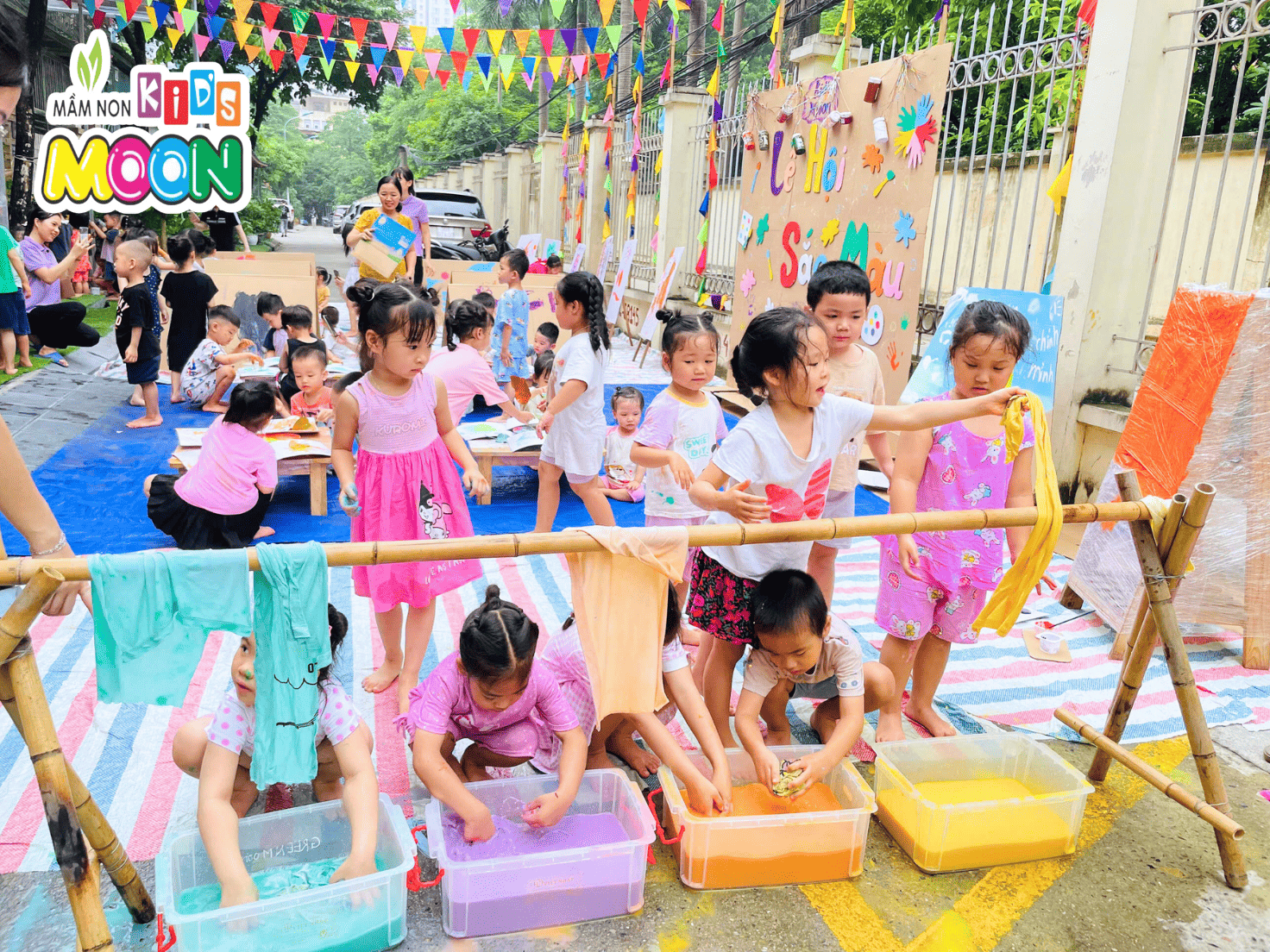 MÙA HÈ RỰC RỠ – “CHÁY HẾT MÌNH” CÙNG LỄ HỘI SẮC MÀU TẠI KID’S MOON - Mầm Non Kid's Moon