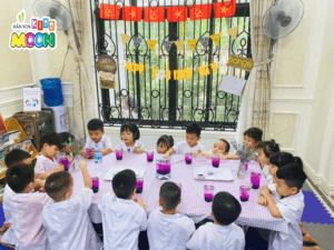 KHOẢNH KHẮC DIỆU KỲ VỚI THÍ NGHIỆM "MƯA SAO BĂNG" CỦA CÁC BẠN NHỎ - Mầm Non Kid's Moon