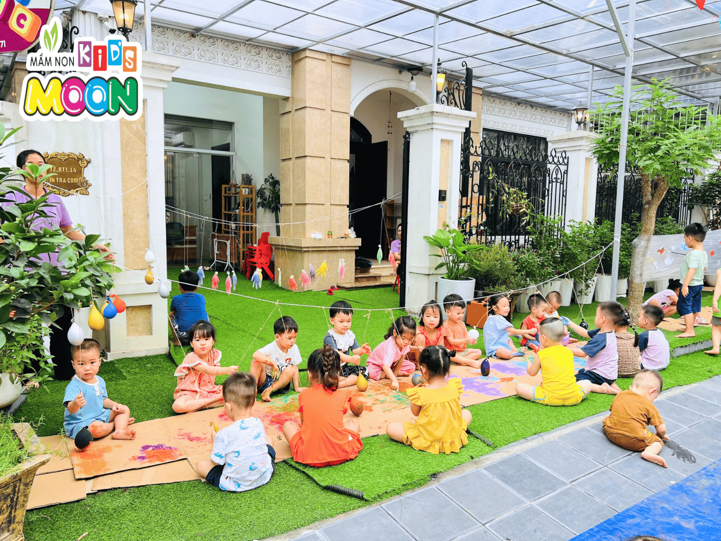 MÙA HÈ RỰC RỠ – “CHÁY HẾT MÌNH” CÙNG LỄ HỘI SẮC MÀU TẠI KID’S MOON - Mầm Non Kid's Moon
