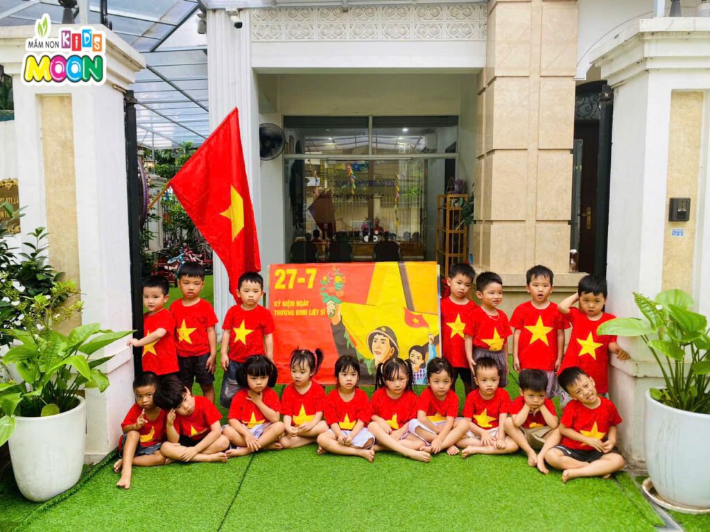 TRI ÂN ANH HÙNG – GIEO MẦM YÊU NƯỚC CHO CÁC BÉ - Mầm Non Kid's Moon