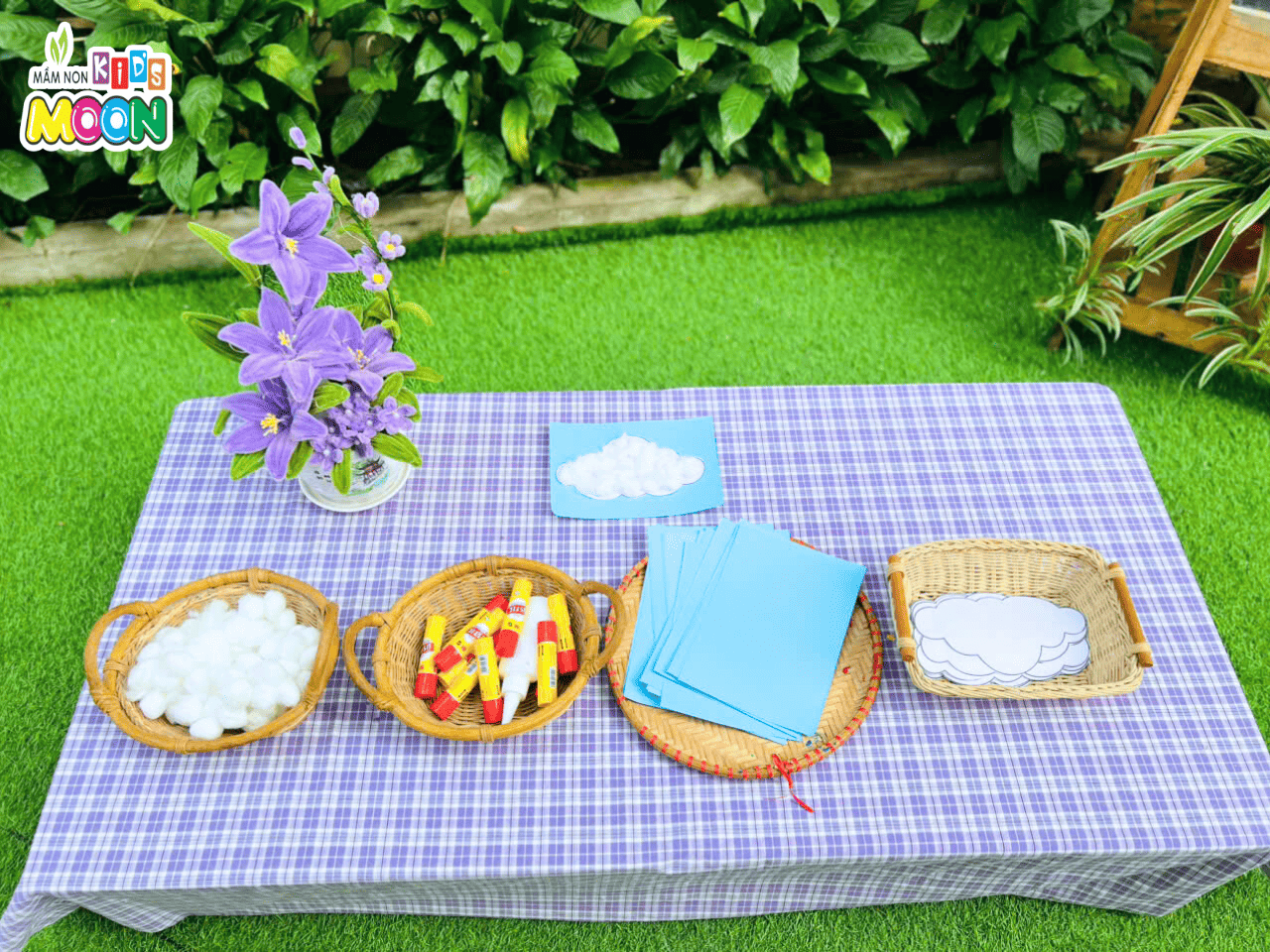 NHỮNG ĐÁM MÂY TRẮNG MUỐT TRONG TIẾT HỌC TẠO HÌNH - Mầm Non Kid's Moon