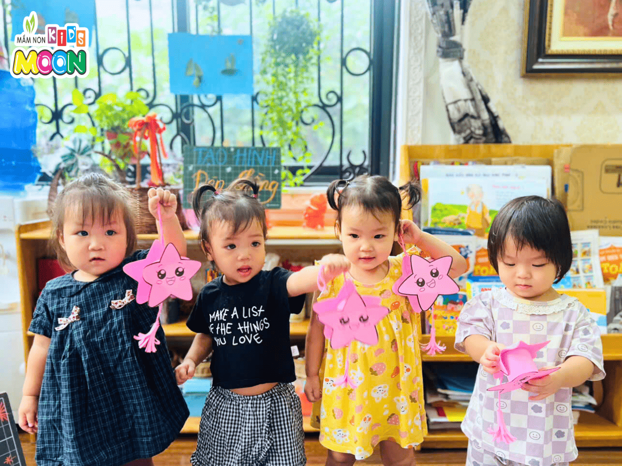 TẠO HÌNH: BÉ LÀM ĐÈN LỒNG TRUNG THU - Mầm Non Kid's Moon
