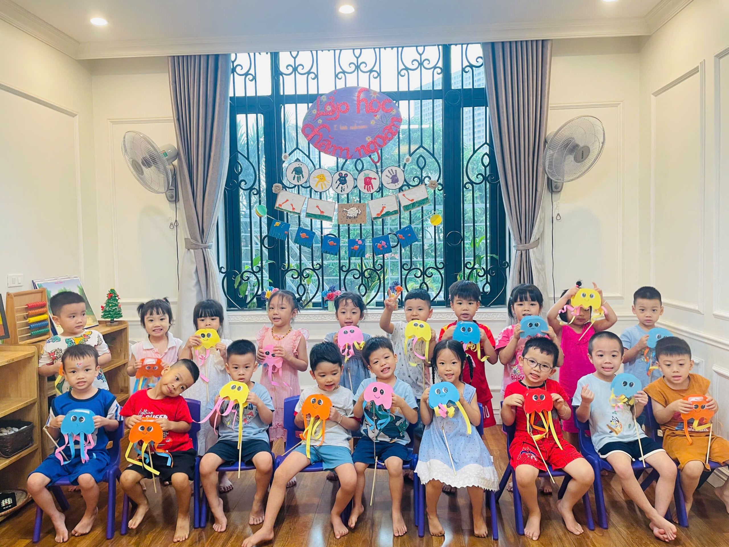 TẠO HÌNH: BÉ LÀM ĐÈN LỒNG TRUNG THU - Mầm Non Kid's Moon