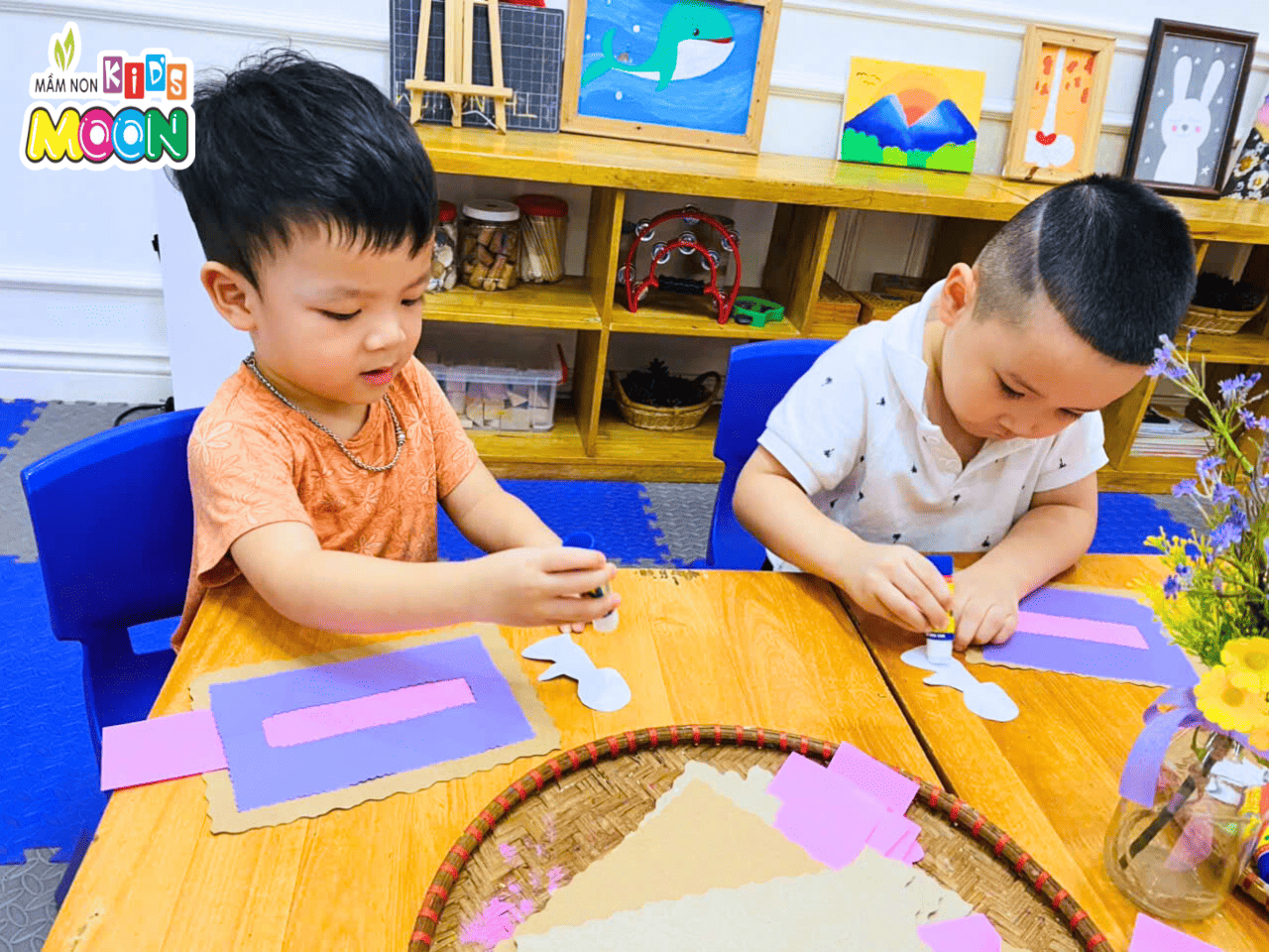 “BÉ GREEN MOON KHÉO TAY – GỬI TẶNG MẸ YÊU NGÀN LỜI THƯƠNG” “BÉ GREEN MOON KHÉO TAY – GỬI TẶNG MẸ YÊU NGÀN LỜI THƯƠNG” - Mầm Non Kid's Moon