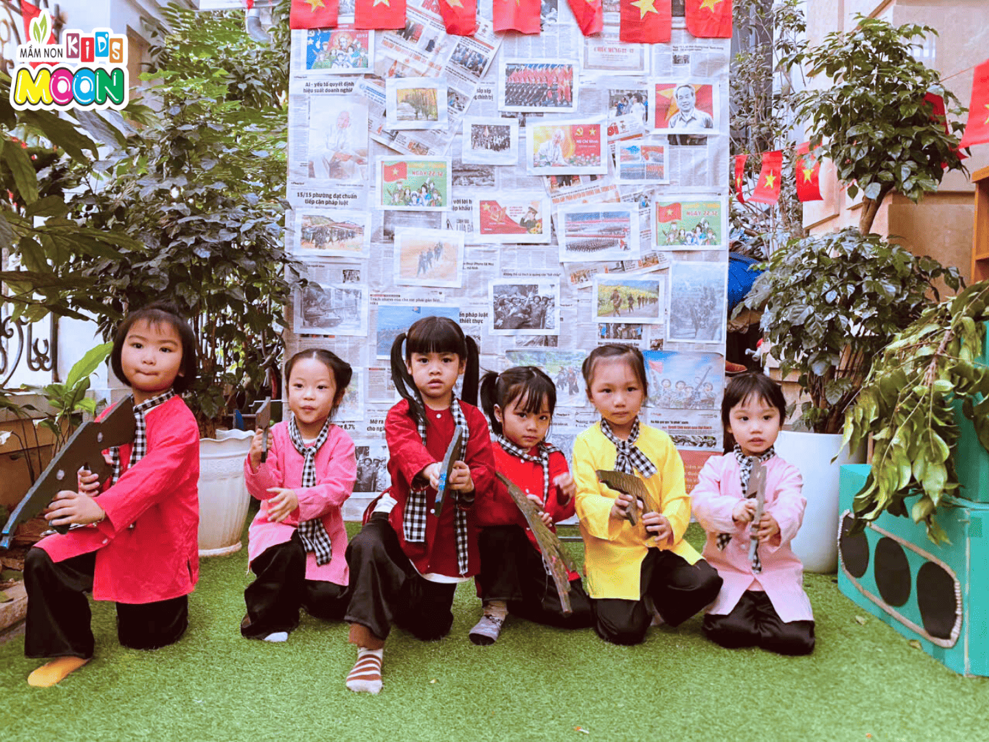 HOẠT ĐỘNG TRẢI NGHIỆM: BỮA CƠM HÀNH QUÂN HOẠT ĐỘNG TRẢI NGHIỆM: BỮA CƠM HÀNH QUÂN - Mầm Non Kid's Moon