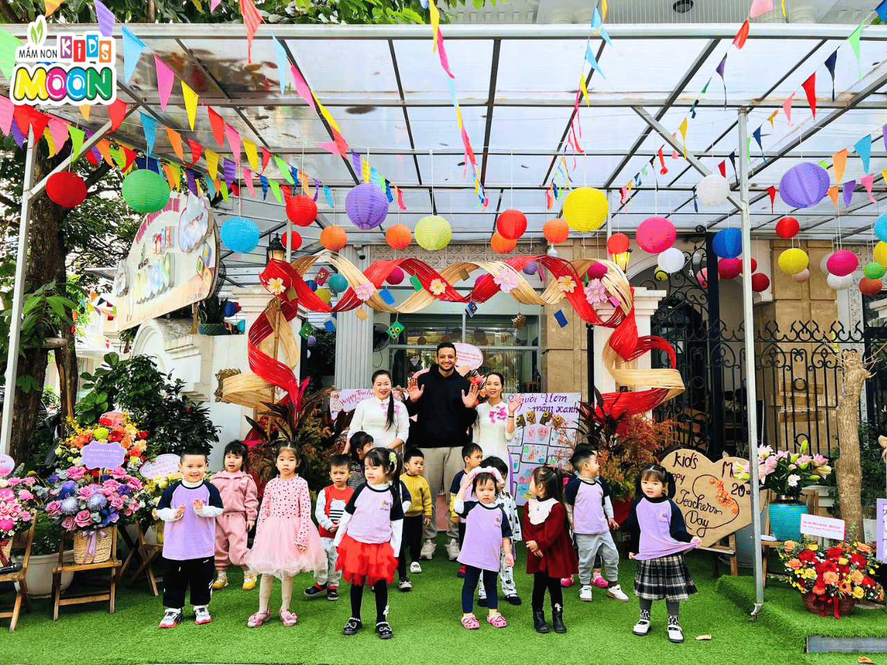 CHÚC MỪNG NGÀY NHÀ GIÁO VIỆT NAM 20/11 CHÚC MỪNG NGÀY NHÀ GIÁO VIỆT NAM 20/11 - Mầm Non Kid's Moon