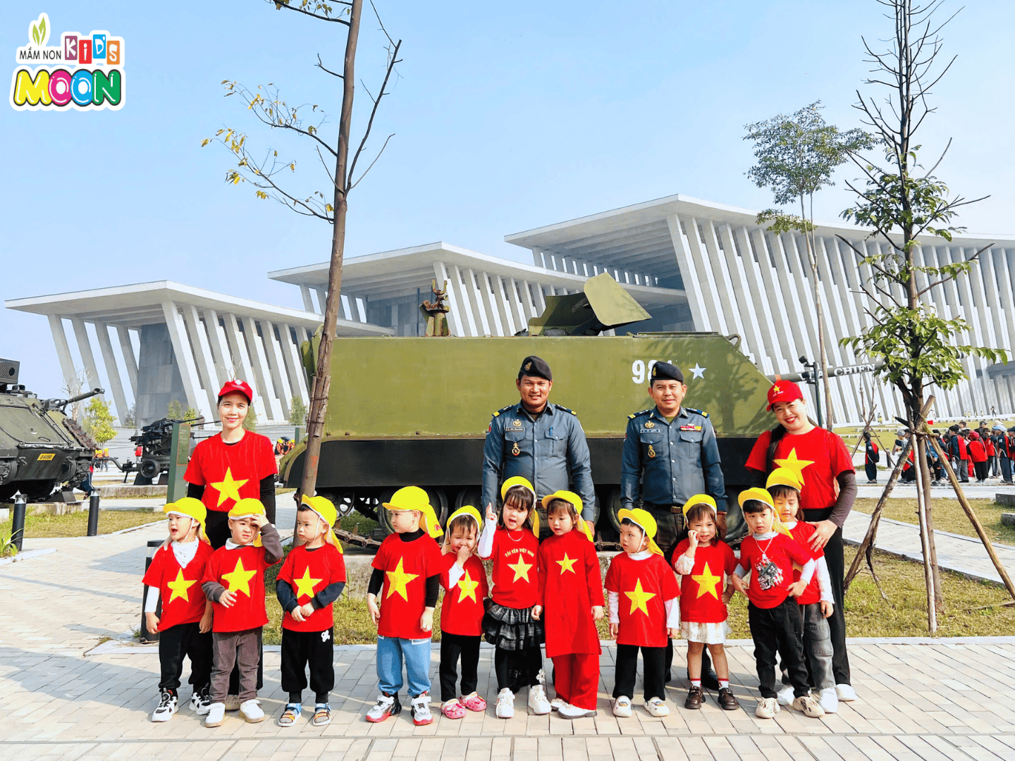 HƯỞNG ỨNG 81 NĂM NGÀY THÀNH LẬP QUÂN ĐỘI NHÂN DÂN VIỆT NAM 22/12 HƯỞNG ỨNG 81 NĂM NGÀY THÀNH LẬP QUÂN ĐỘI NHÂN DÂN VIỆT NAM 22/12 - Mầm Non Kid's Moon