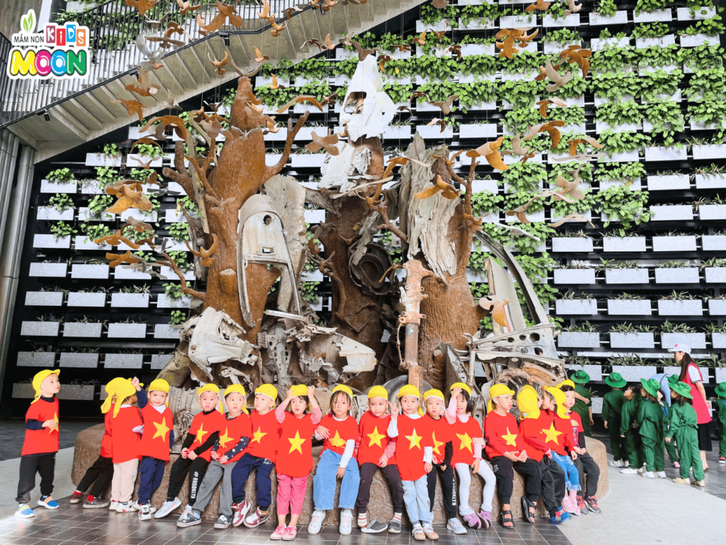 HƯỞNG ỨNG 81 NĂM NGÀY THÀNH LẬP QUÂN ĐỘI NHÂN DÂN VIỆT NAM 22/12 HƯỞNG ỨNG 81 NĂM NGÀY THÀNH LẬP QUÂN ĐỘI NHÂN DÂN VIỆT NAM 22/12 - Mầm Non Kid's Moon