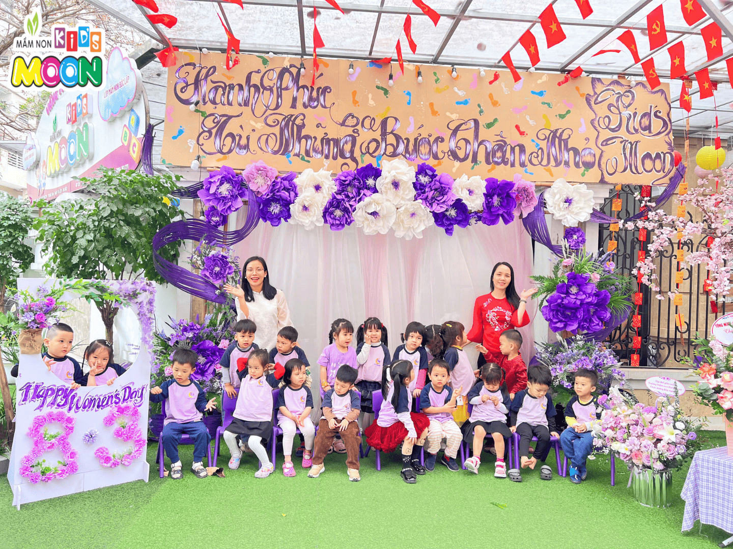 CHƯƠNG TRÌNH VĂN NGHỆ & TIỆC BUFFET CHÀO MỪNG NGÀY 8/3 CHƯƠNG TRÌNH VĂN NGHỆ & TIỆC BUFFET CHÀO MỪNG NGÀY 8/3 - Mầm Non Kid's Moon