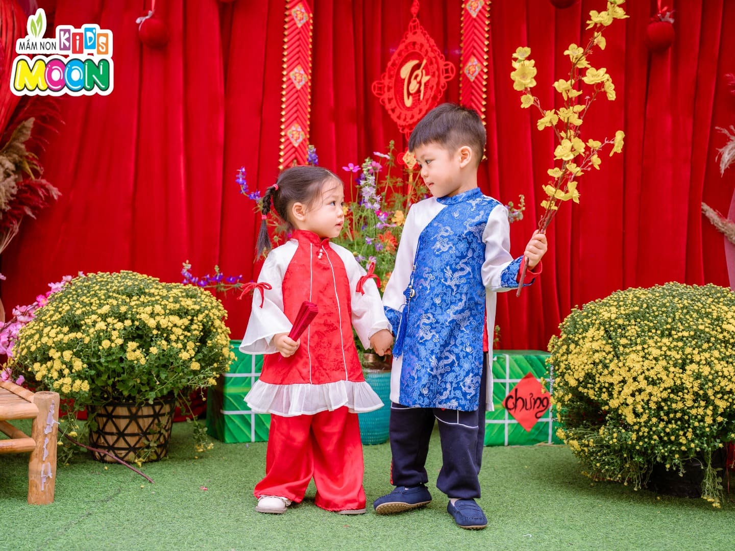 XUÂN YÊU THƯƠNG TRONG TỪNG KHOẢNH KHẮC XUÂN YÊU THƯƠNG TRONG TỪNG KHOẢNH KHẮC - Mầm Non Kid's Moon