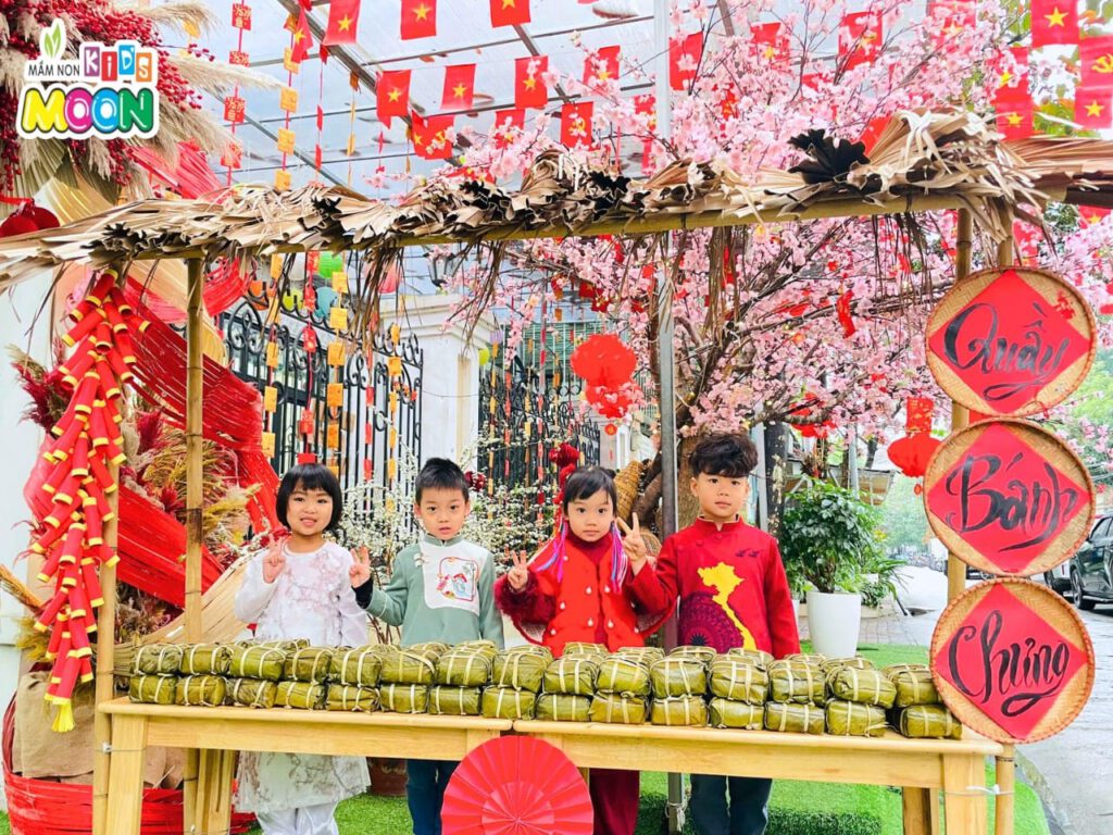 TIỆC TẤT NIÊN ẤM CÚNG CUỐI NĂM CÙNG KID’S MOON TIỆC TẤT NIÊN ẤM CÚNG CUỐI NĂM CÙNG KID’S MOON - Mầm Non Kid's Moon