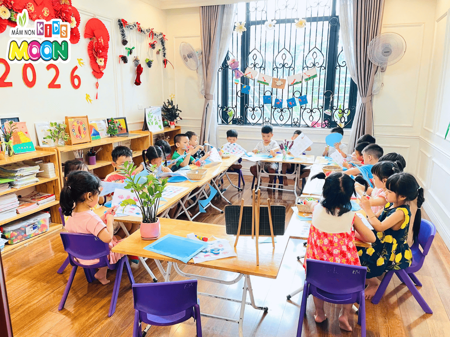 TẠO HÌNH: BỨC TRANH ĐẠI DƯƠNG - Mầm Non Kid's Moon