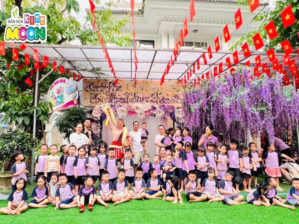 RỘN RÀNG NGÀY HỘI XIẾC TẠI KID’S MOON RỘN RÀNG NGÀY HỘI XIẾC TẠI KID’S MOON - Mầm Non Kid's Moon