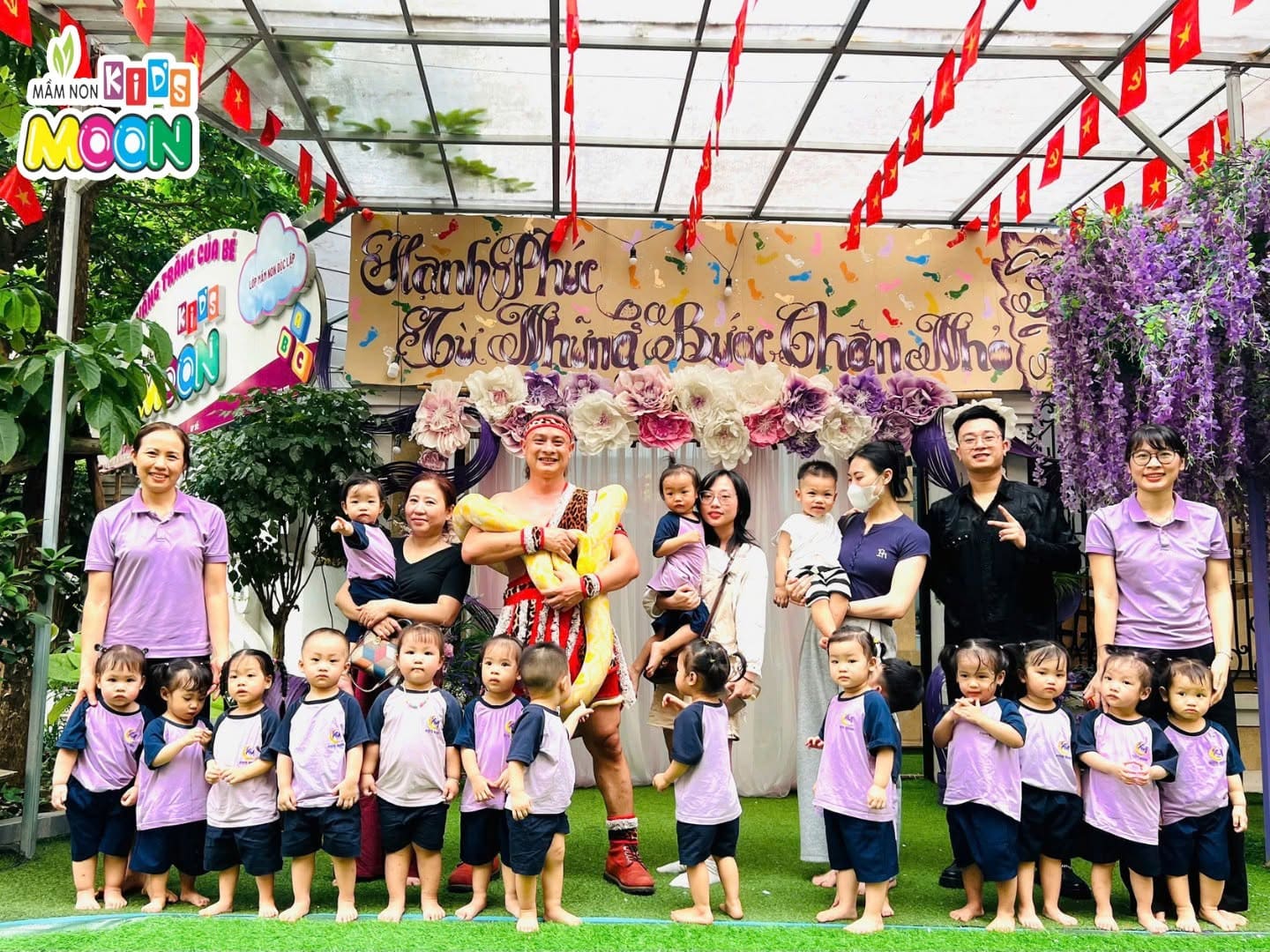 RỘN RÀNG NGÀY HỘI XIẾC TẠI KID’S MOON RỘN RÀNG NGÀY HỘI XIẾC TẠI KID’S MOON - Mầm Non Kid's Moon