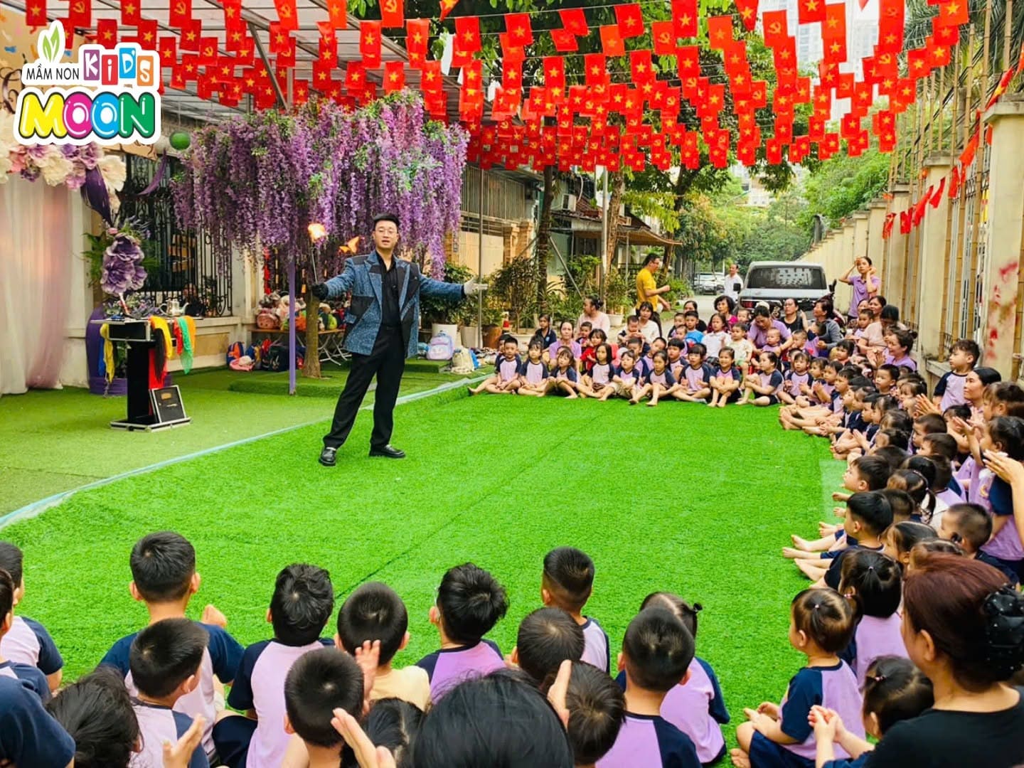RỘN RÀNG NGÀY HỘI XIẾC TẠI KID’S MOON RỘN RÀNG NGÀY HỘI XIẾC TẠI KID’S MOON - Mầm Non Kid's Moon