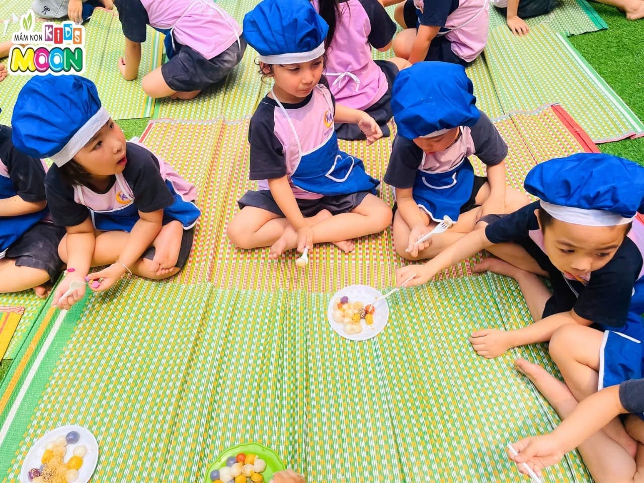 TẾT HÀN THỰC - BÉ LÀM BÁNH TRÔI, BÁNH CHAY TẾT HÀN THỰC - BÉ LÀM BÁNH TRÔI, BÁNH CHAY - Mầm Non Kid's Moon