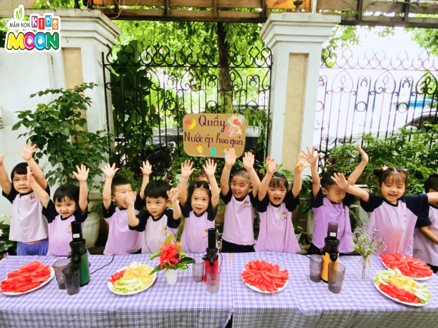 NHỮNG KHOẢNH KHẮC RỰC RỠ TẠI LỄ HỘI MÙA HÈ NHỮNG KHOẢNH KHẮC RỰC RỠ TẠI LỄ HỘI MÙA HÈ - Mầm Non Kid's Moon